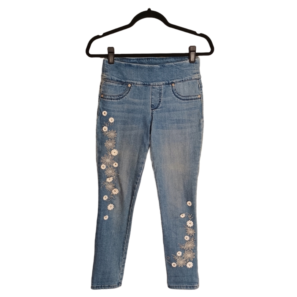 STYLE & CO Boyfriend White Floral Embroidered Pull On Jeans PP (Small Petite)